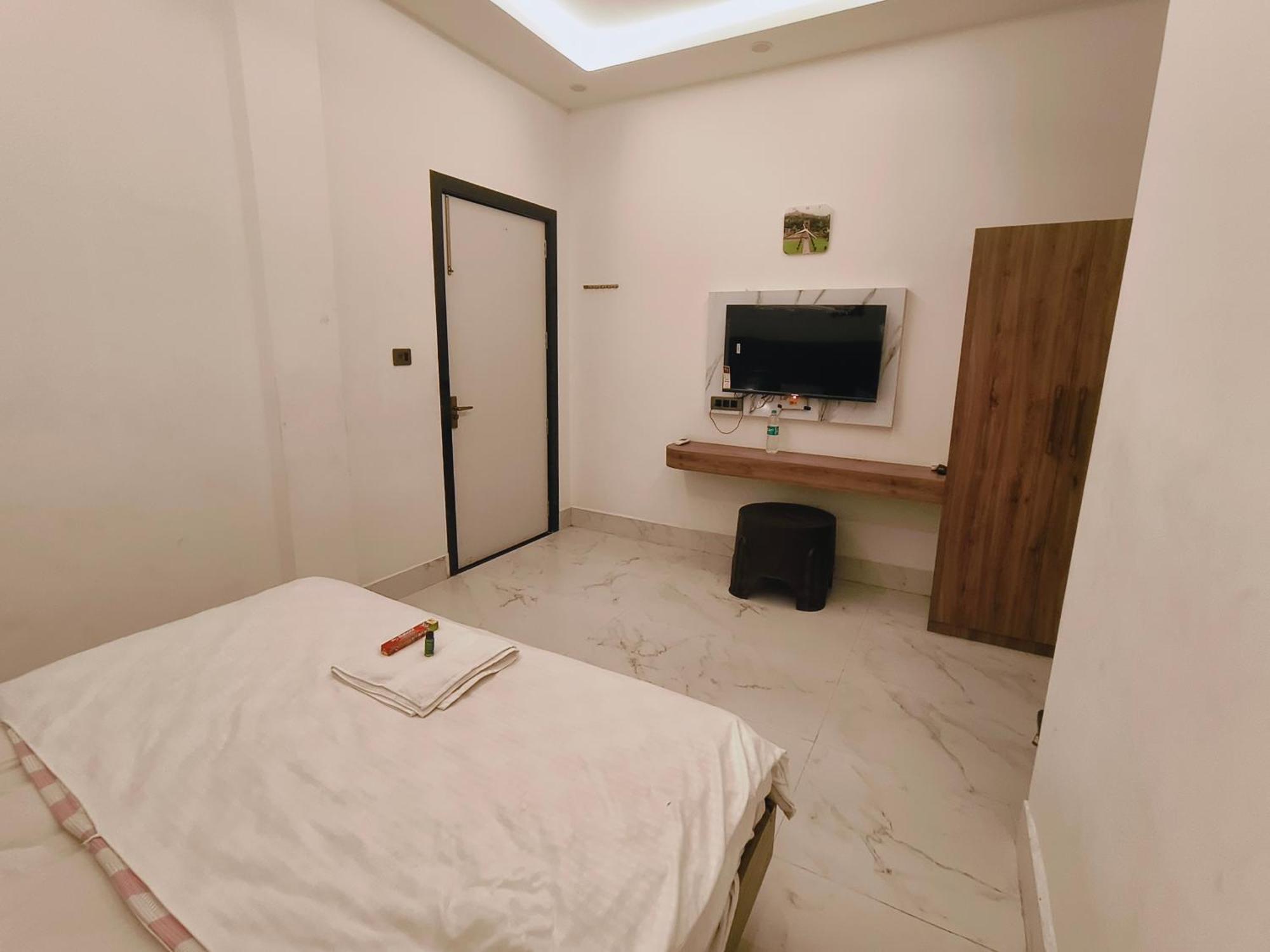 Hotel Modi Palace, Chanderi Mp Extérieur photo